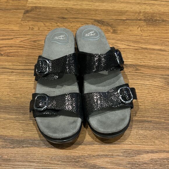 Dansko Sandals Womens 40 Sophie US 10 Slip On Buckle Wedge Slide Black Leather - Picture 4 of 8